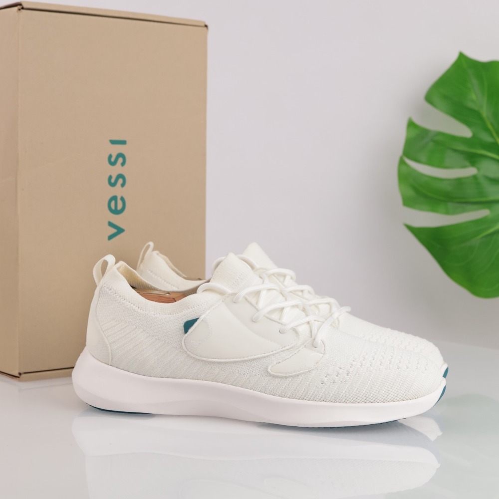 Vessi Mens Everyday Move Sneakers Size 8 Waterproof White Knit Lace Up Shoes Low